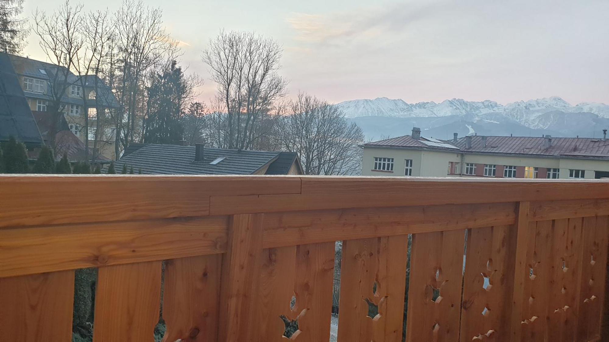 Villa Fortuna - Regionalne Apartamenty & Spa - Sauna, Grill, Jacuzzi Z Widokiem Na Tatry — Photos 3